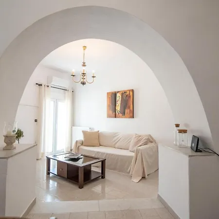 Izabella's House Naxos * Melanes