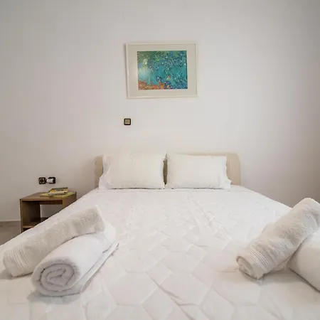 Izabella's House Naxos Mélanes