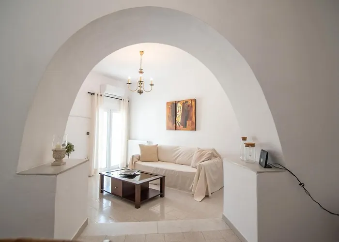 Izabella's House Naxos * Melanes